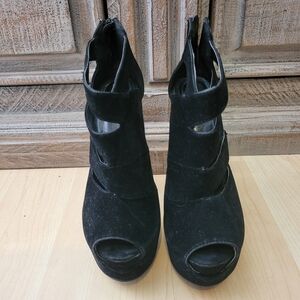 Liliana Size6 Black Peep Toe Womens Heels.with 5-6"Stiletto.Felt Material.